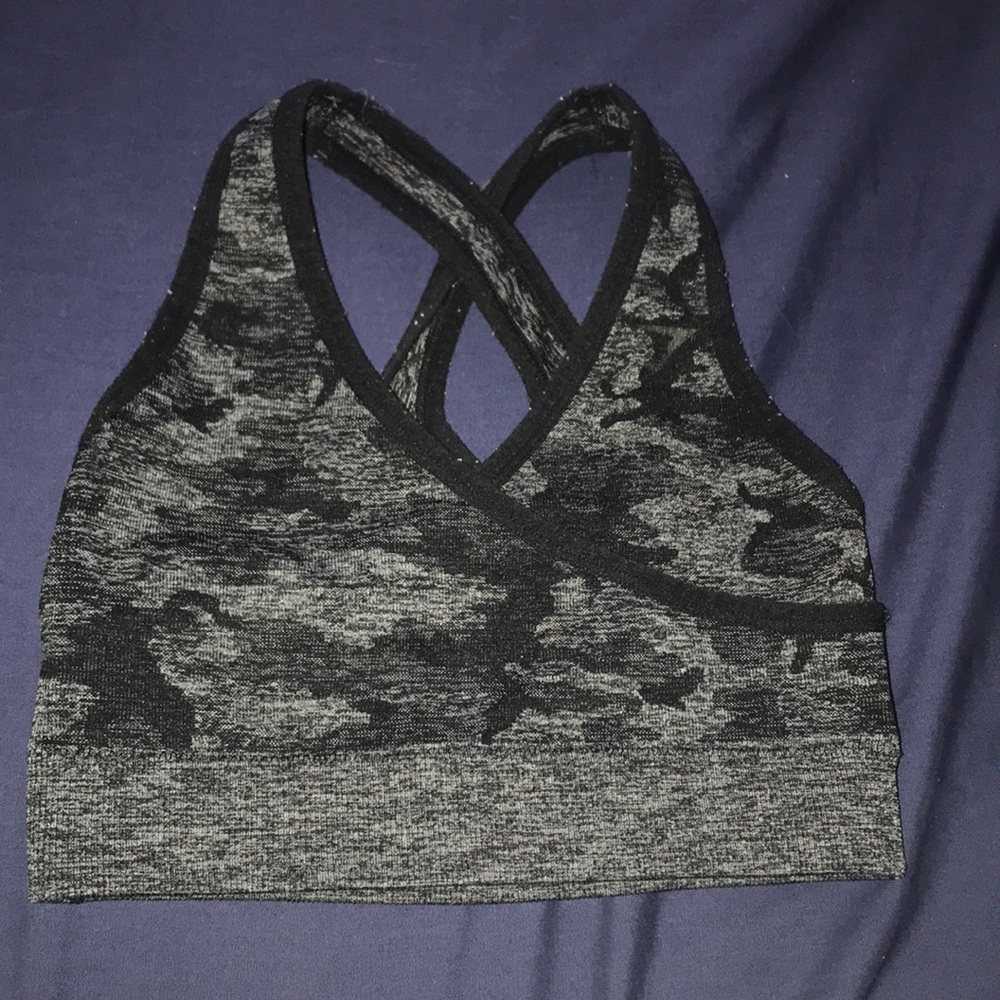 Gym shark bra